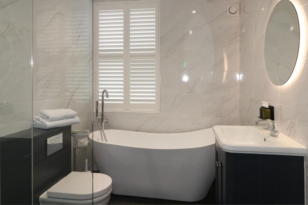 Ashbourne Luxury Suites Eksteriør bilde